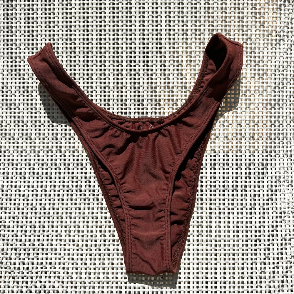 Minimale Animale Wall Street Brief